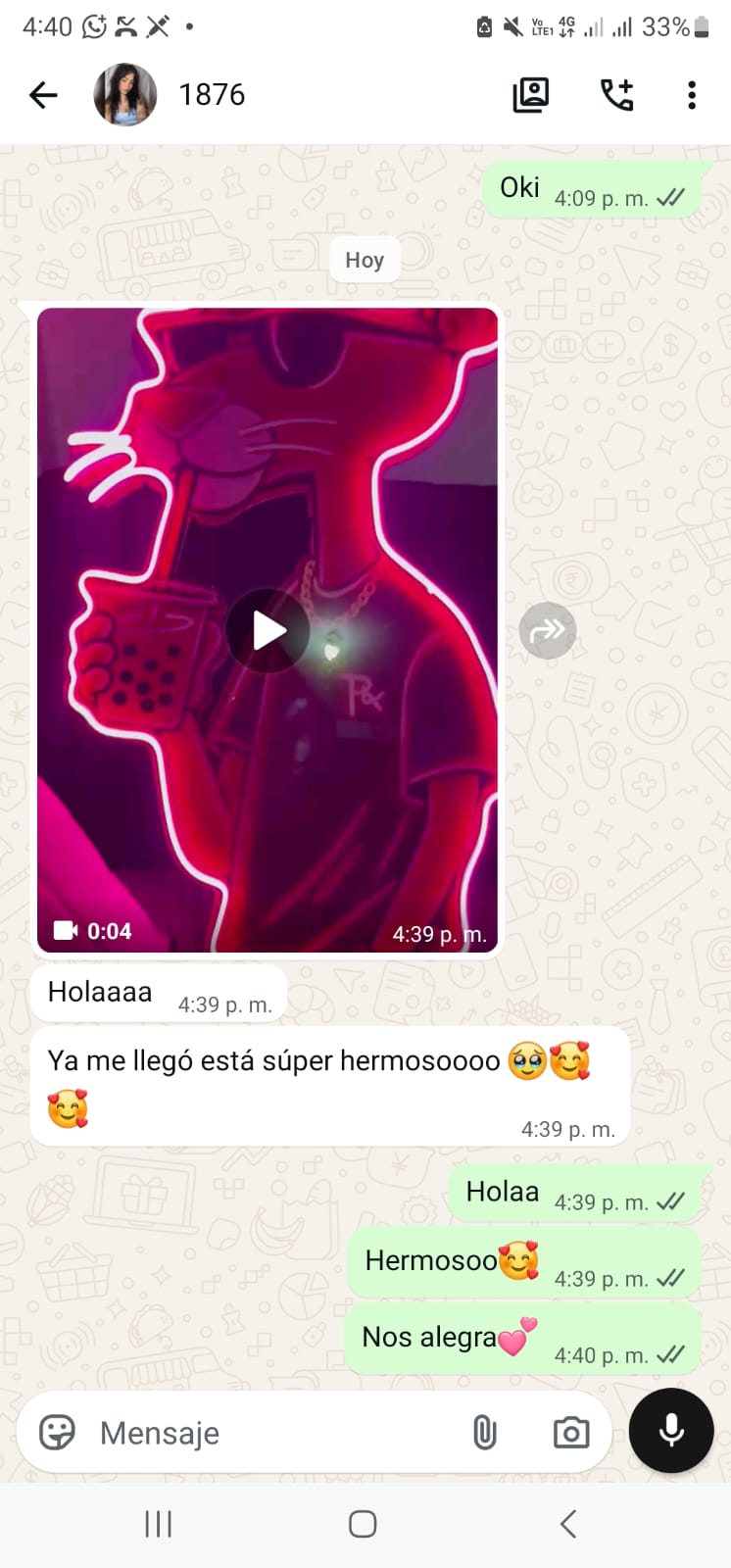Conversación de WhatsApp de un cliente recibiendo su cuadro