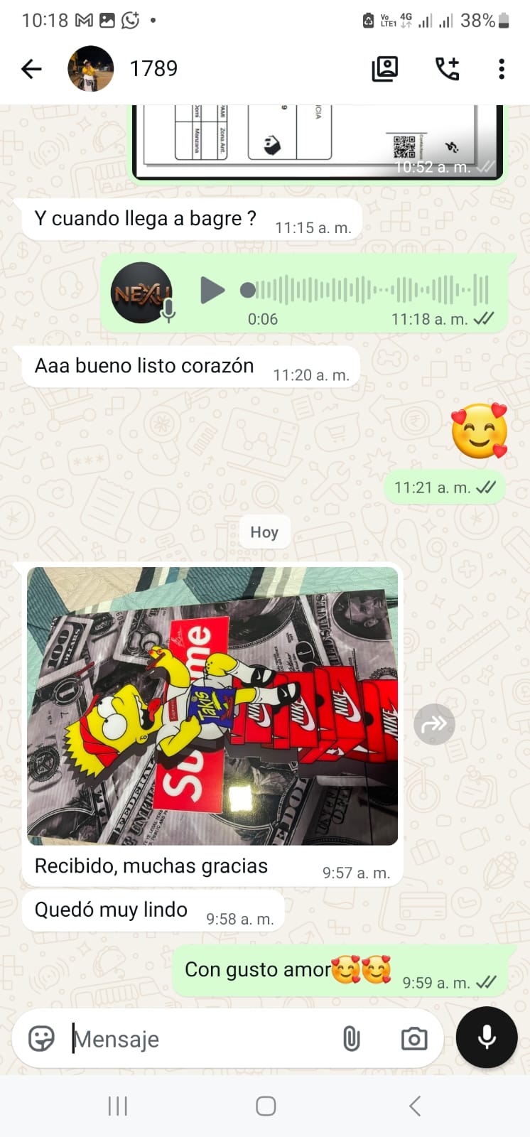 Conversación de WhatsApp de un cliente recibiendo su cuadro